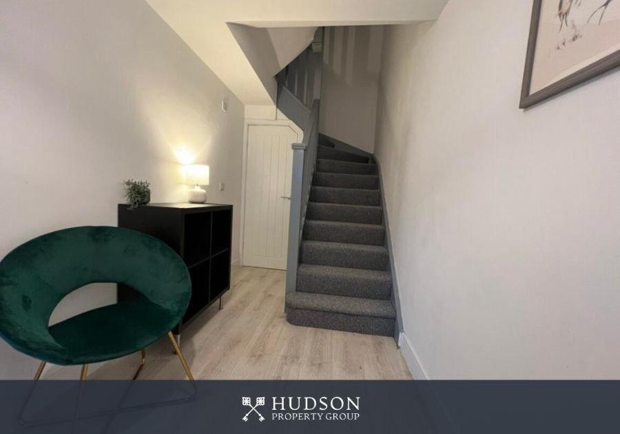 Open Plan Townhouse In Shrewsbury Villa Bagian luar foto